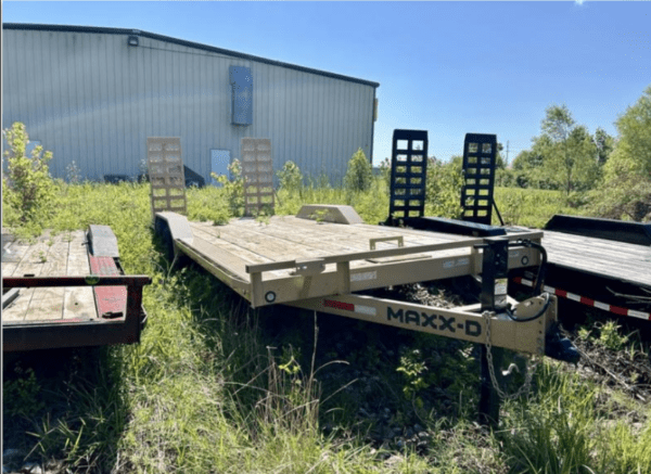 2023 Maxxd 102X22 Tan Equipment Tandem Axle14,000 GVWR